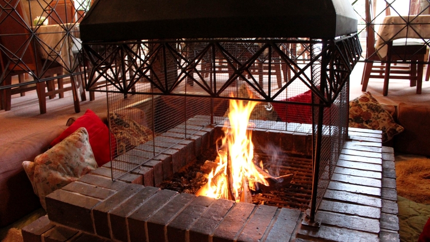 レストラン　暖炉