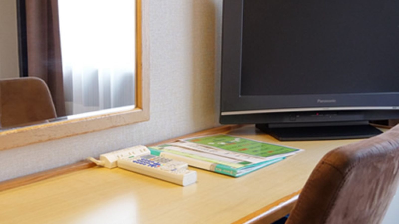 シングルルーム室内