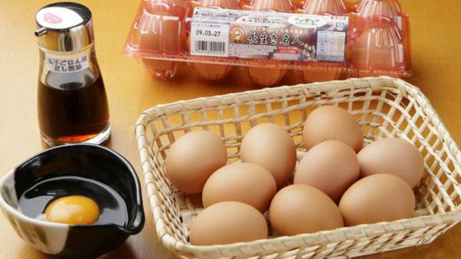 新鮮な生みたて卵をどうぞ。