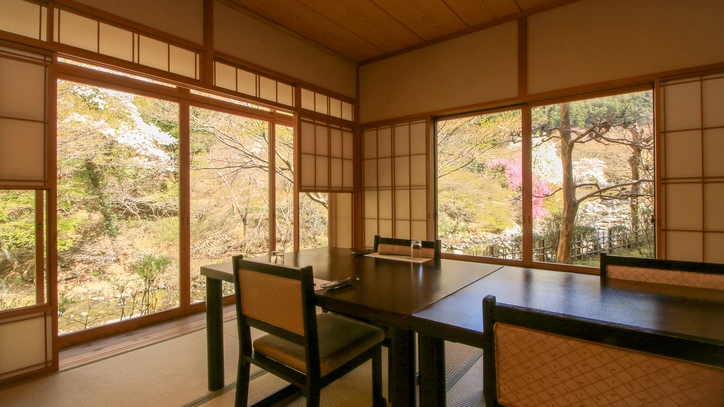 【朝食付】一日の始まり…割烹旅館のこだわり朝食と展望風呂を堪能