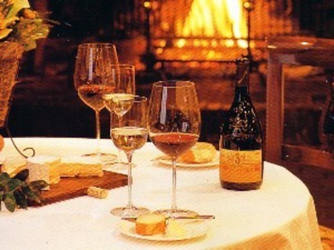 ワインと暖炉