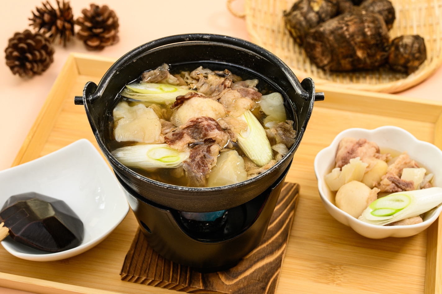 【朝食付き】山形名物芋煮と県内産『つや姫』を味わう和朝食バイキングプラン
