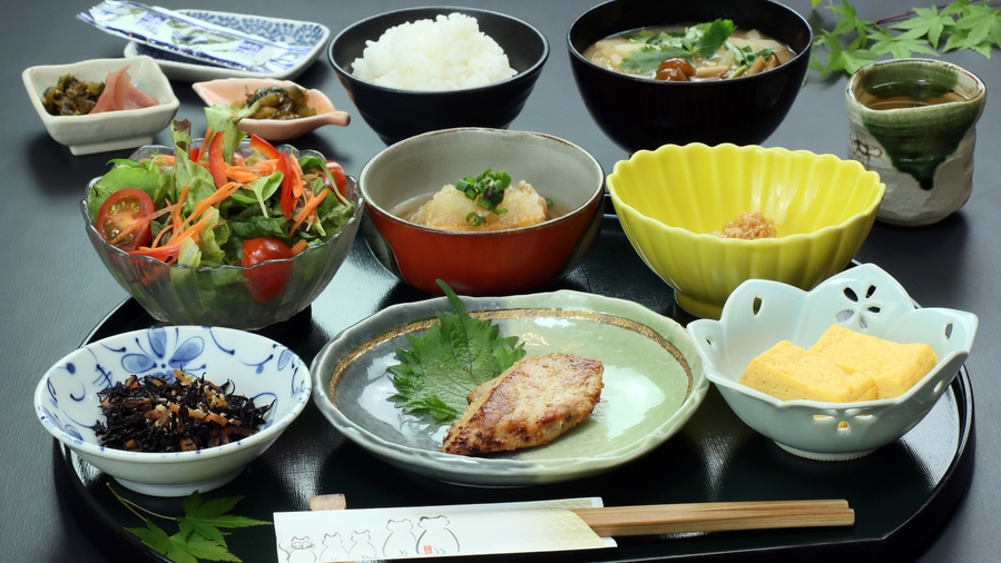 【リーズナブル】季節の味を定食メニューでお手頃に♪連泊にもお勧め♪一泊でもOK◎　