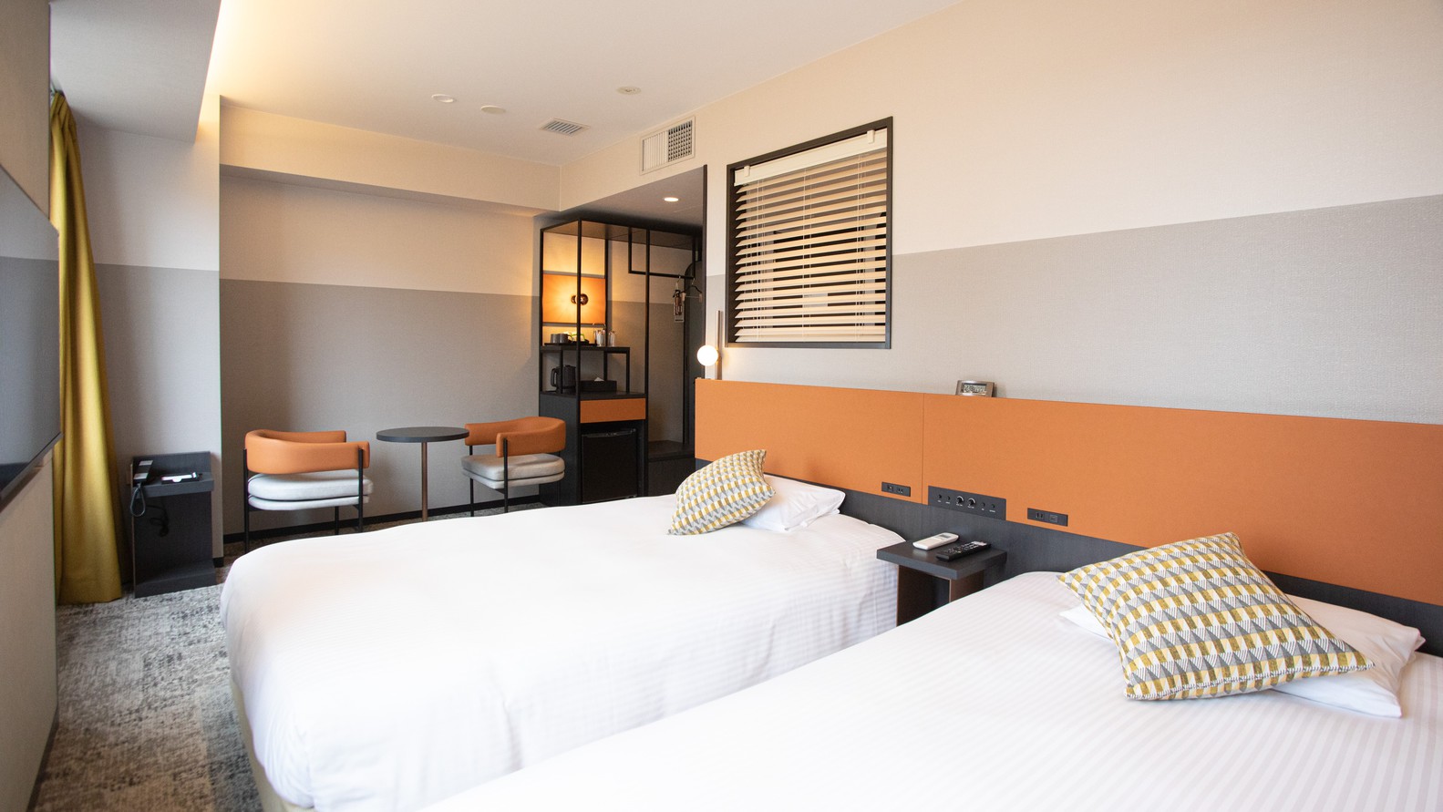 ファミリーツイン