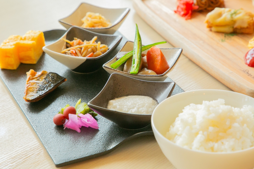 スタンダードプラン【朝食付】★駅直結・駐車料金無料★