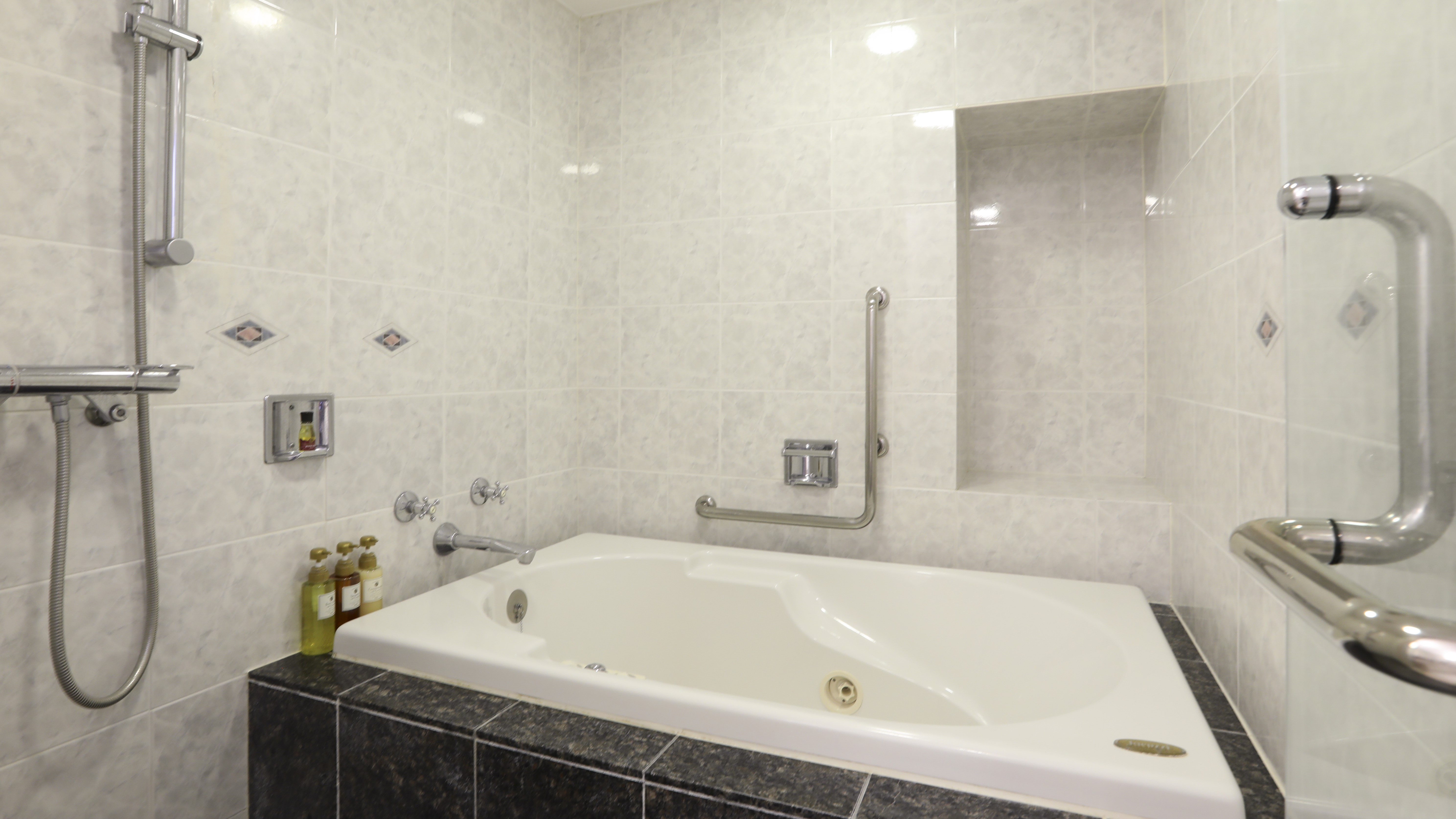 ジュニアスイートダブル