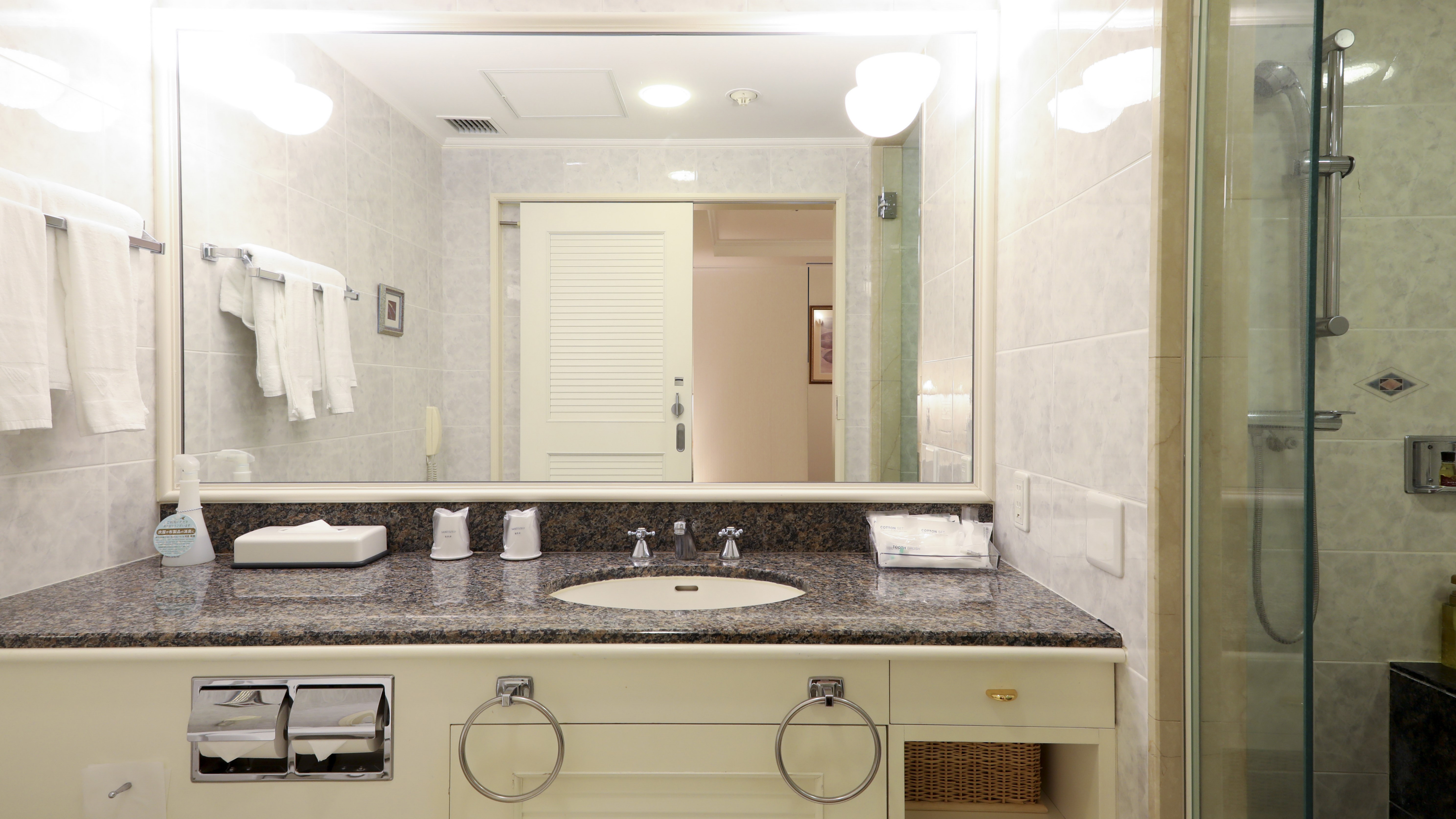 ジュニアスイートダブル