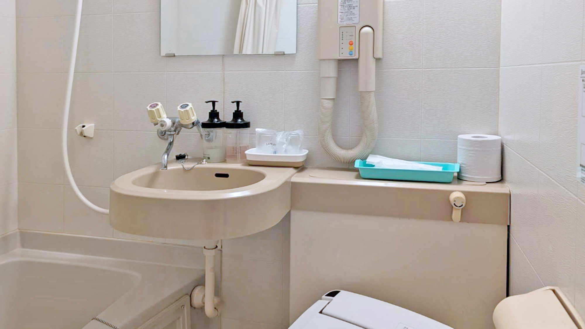 【ツインルームB】温水シャワー洗浄付便座のトイレとユニットバス