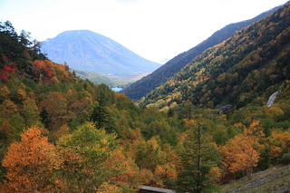 男体山