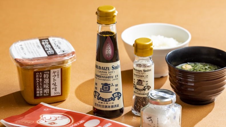 石川県米はじめ、金沢の麹味噌、大野醤油、能登のお塩など、地産地消にこだわった朝食。
