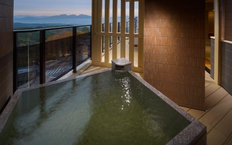 Jitei open-air bath