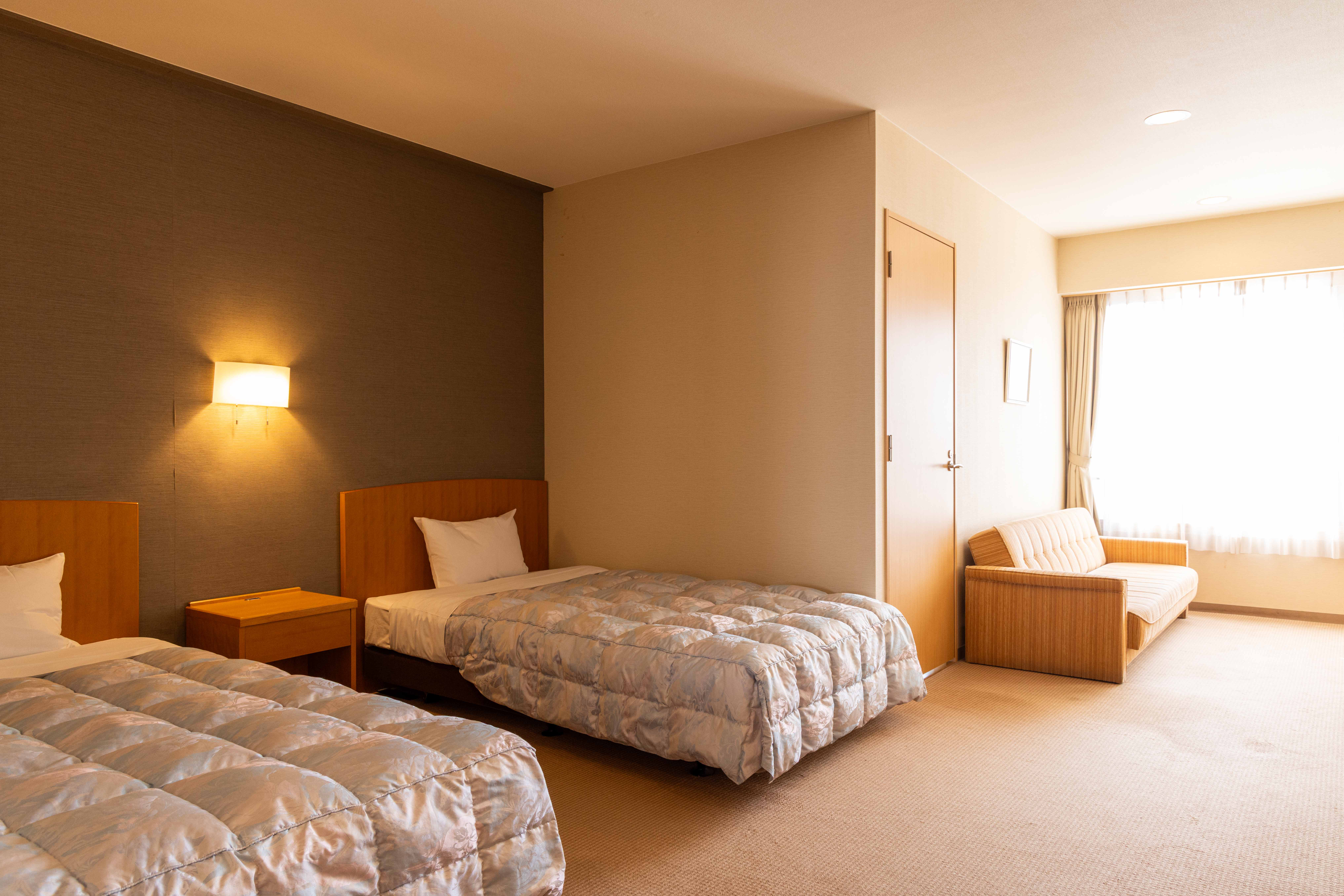 本館洋室ツイン＋ソファーベッドタイプ