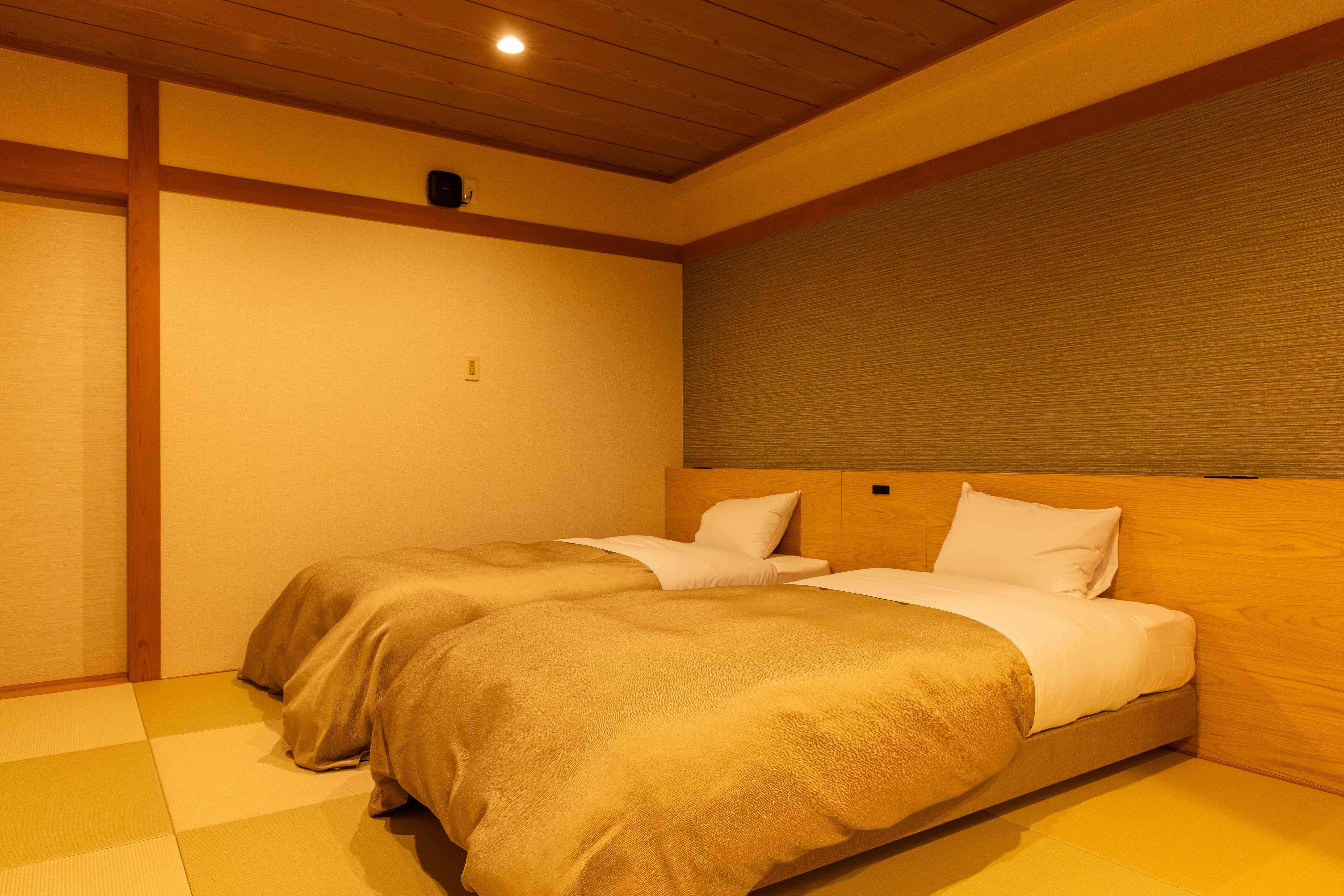 本館和モダン客室