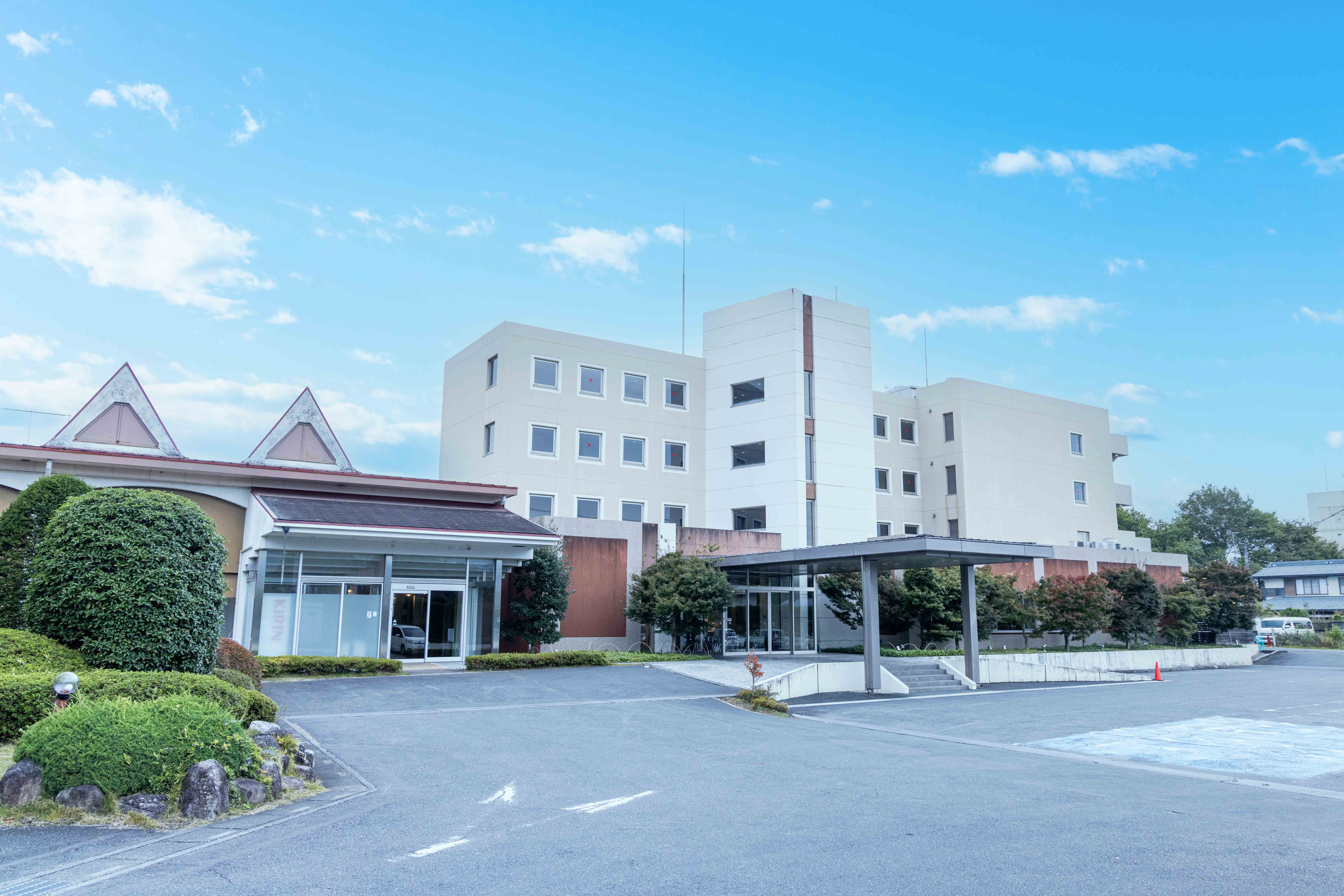 本館宿泊棟（フロント・ロビーはこちらから）