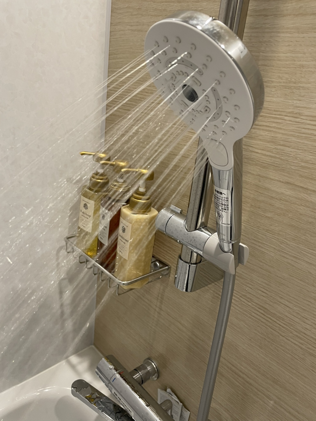 シャワー機能　アクティブウェーブ