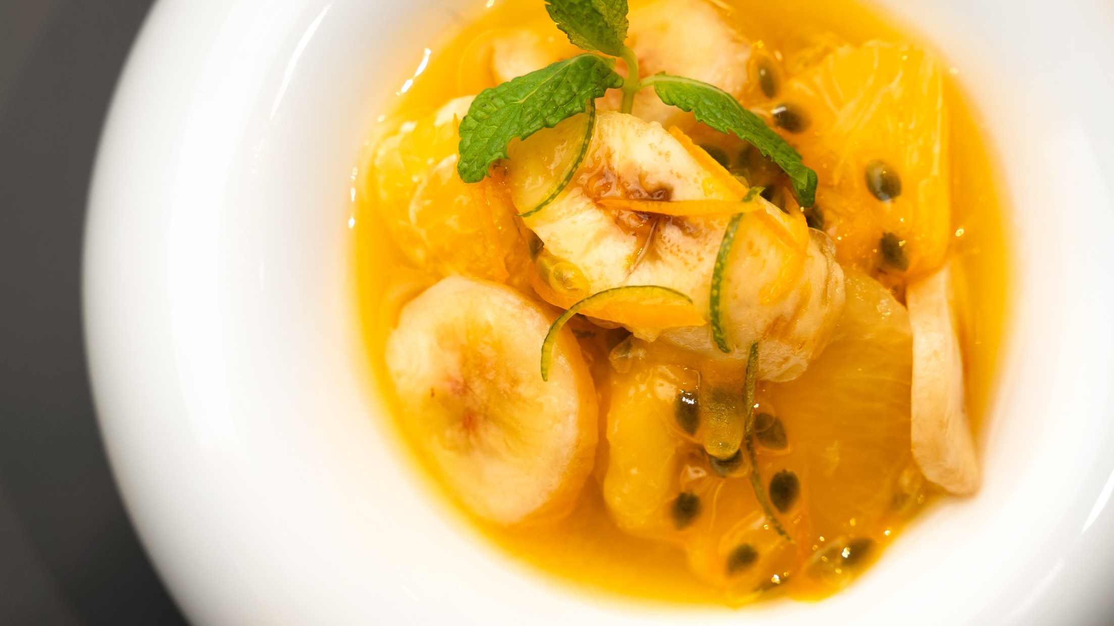 【1日5室限定】一夜限りの即興ディナーコース＆ラウンジアクセス付き