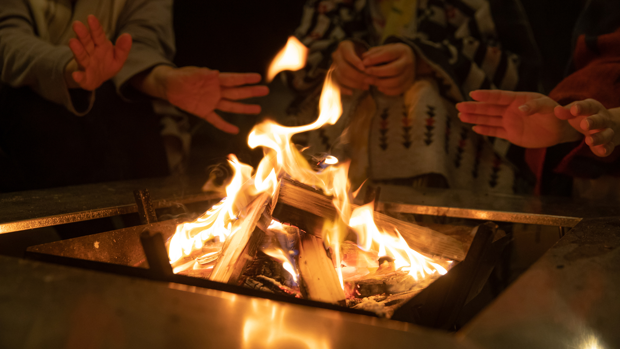 【焚き火体験】焚き火を囲みながら、仲間と楽しく語り合いませんか？(夏季期間休業)