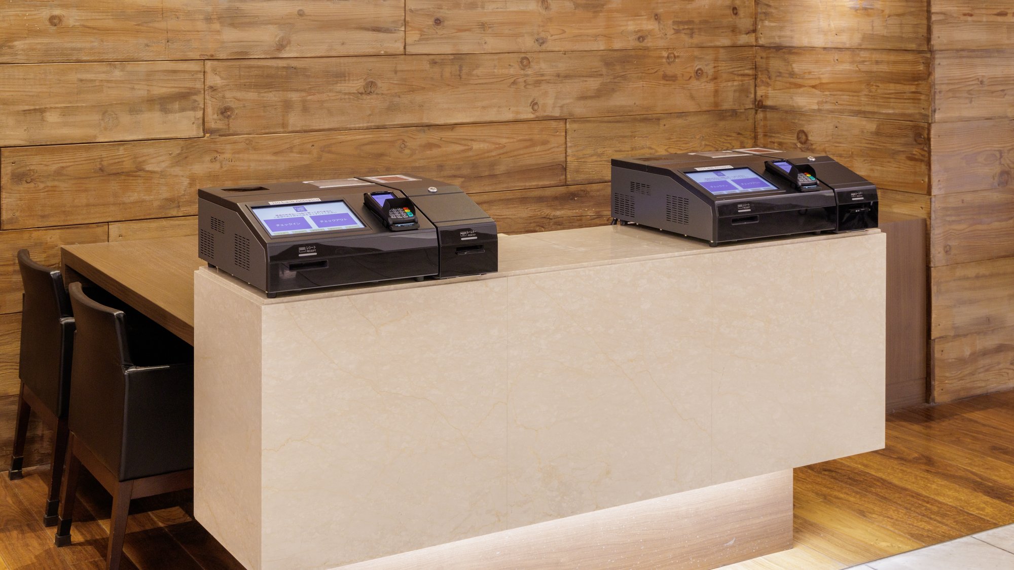 セルフチェックイン機