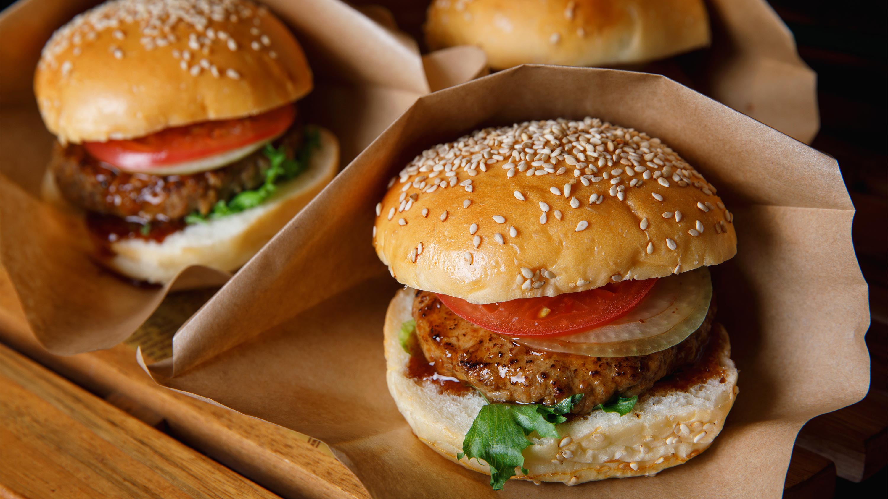 【朝食ビュッフェ】シェフおすすめの”フランマバーガー”ぜひご賞味ください。