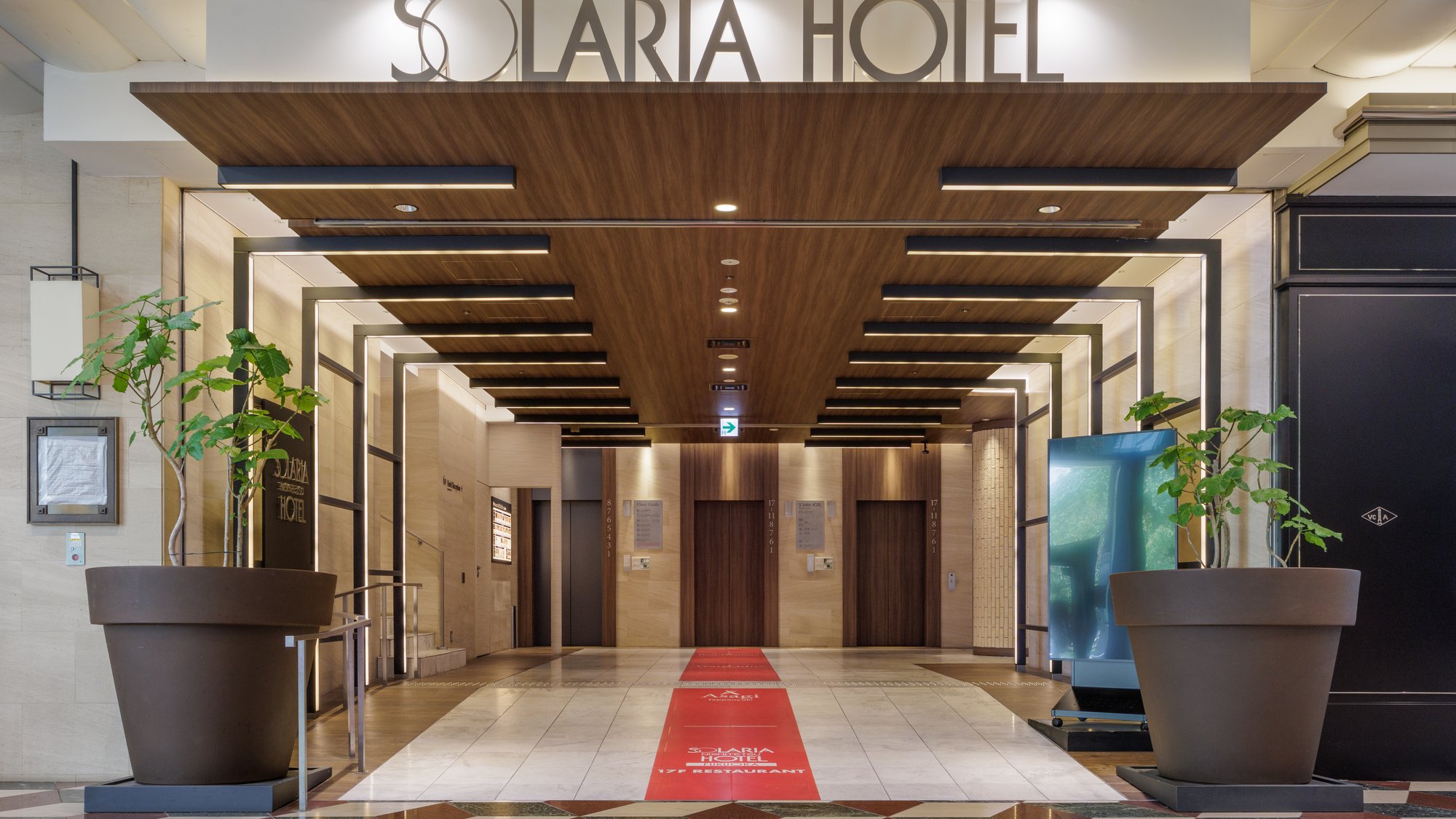 １階エントランスホール