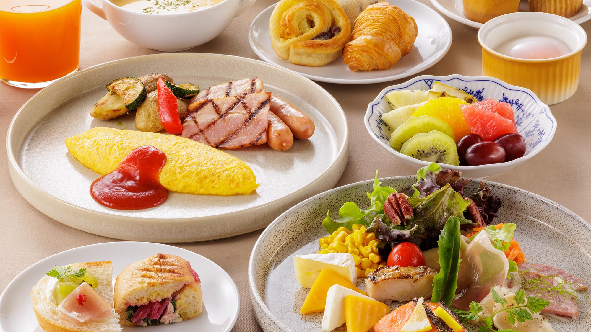 朝食ビュッフェ：和食と洋食を取り揃えたビュッフェスタイルの朝食をご堪能ください（イメージ）