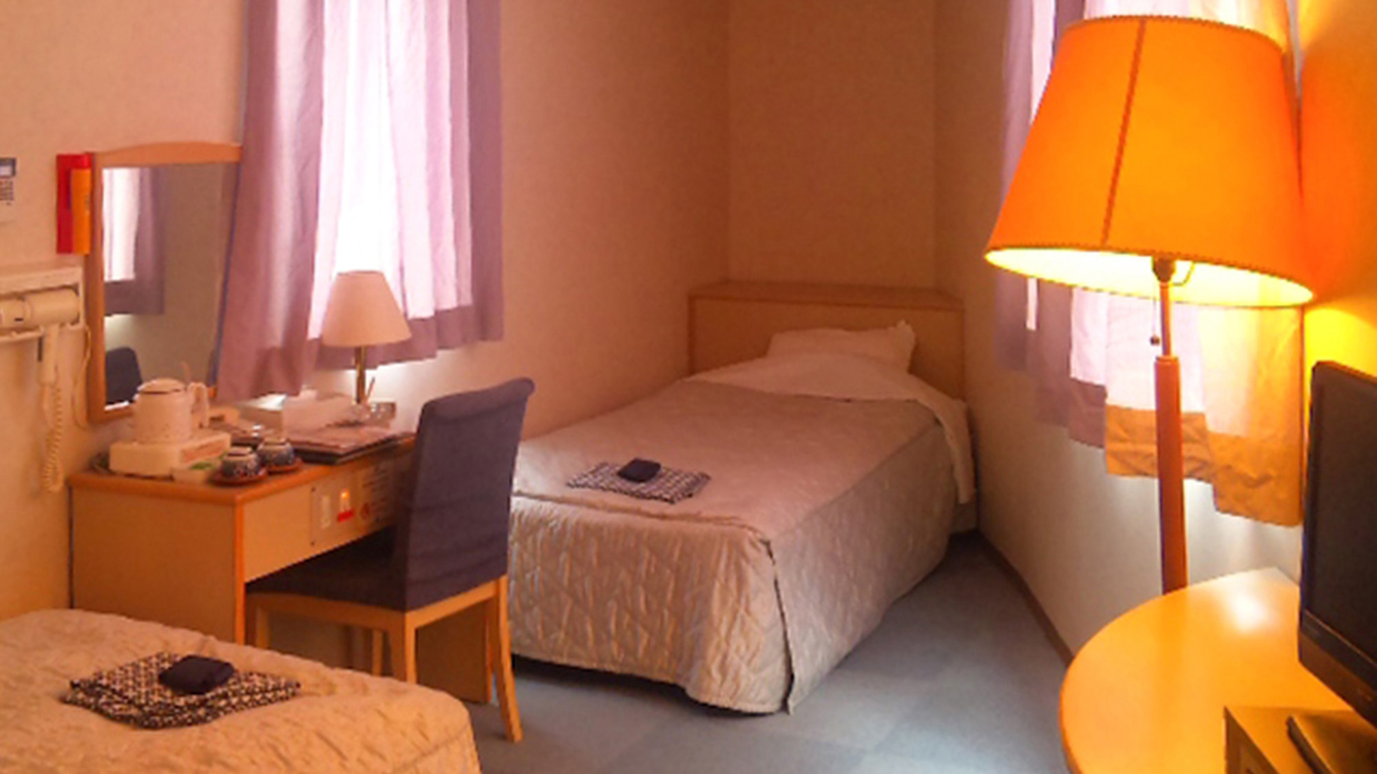 ・【ツインルーム】充実したアメニティと設備が魅力。お客様の快適なご滞在を細やかにサポートします