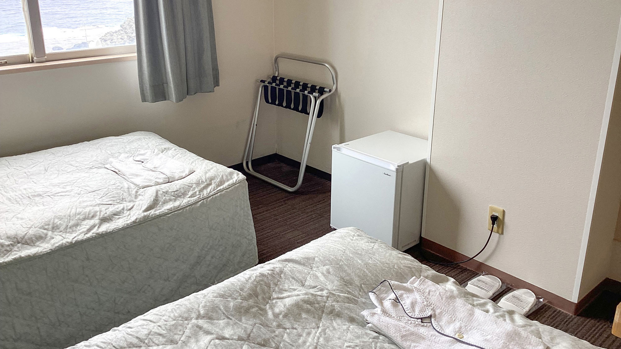 ・【ツインルーム】清潔で快適な室内。ご家族やご友人との旅行を、より楽しく、思い出深いものに