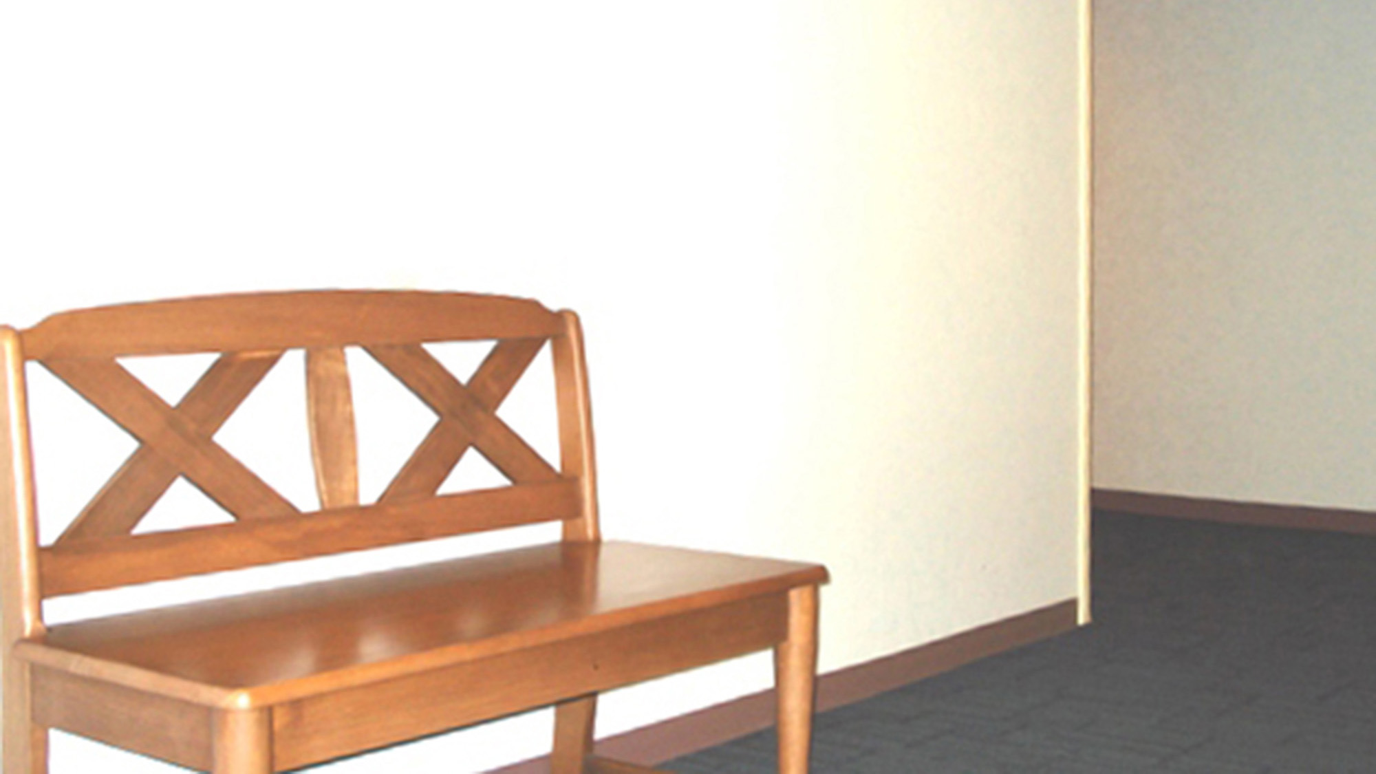 ・【エントランス】落ち着いた雰囲気の館内。上質なくつろぎ空間をご提供いたします