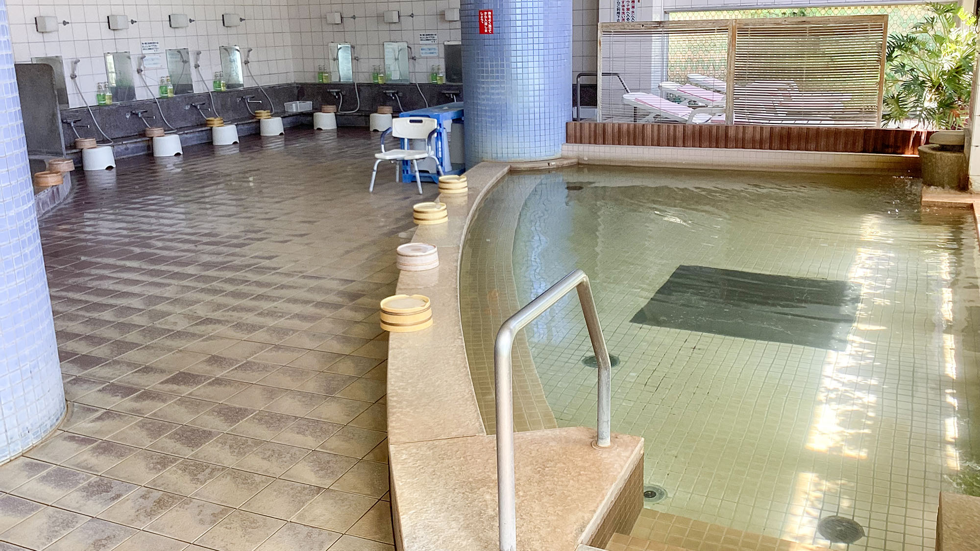 ・【大浴場】温かいお湯に浸かってじっくりお温まりいただき、出張や旅での疲れを癒してください