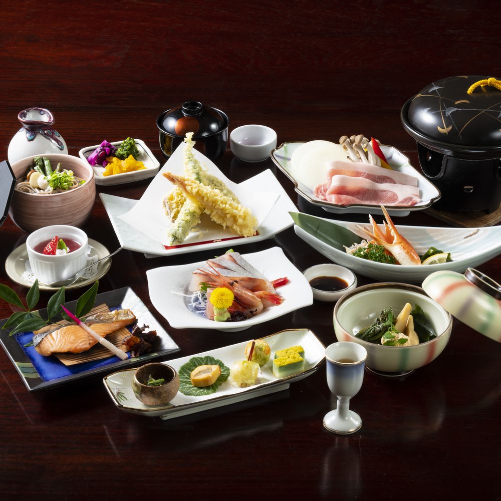 お手ごろ価格で日本海の幸を！湯の華料理例