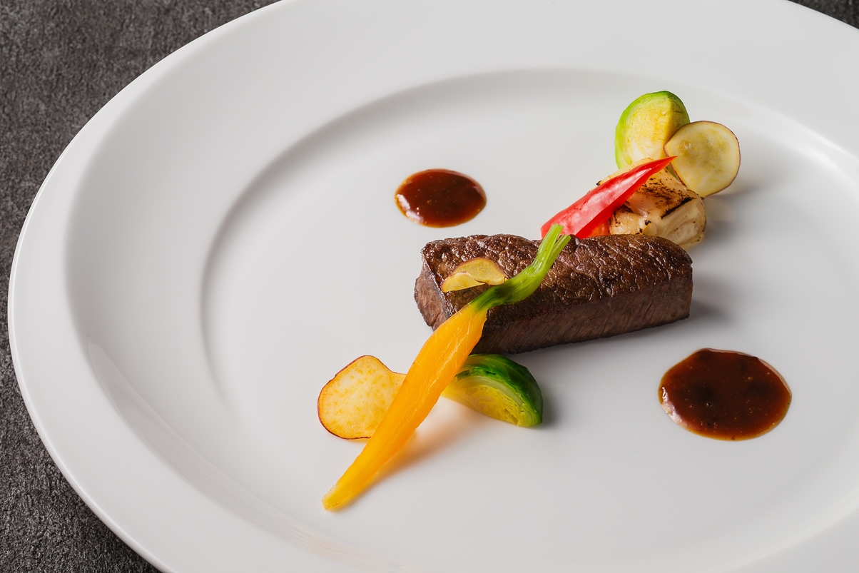 【スタンダード】伊勢えびと牛フィレ肉を味わうフレンチフルコース《ハーモニー》