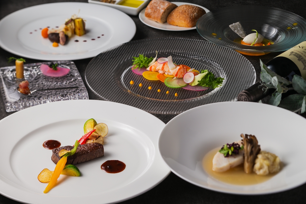 【スタンダード】伊勢えびと牛フィレ肉を味わうフレンチフルコース《ハーモニー》