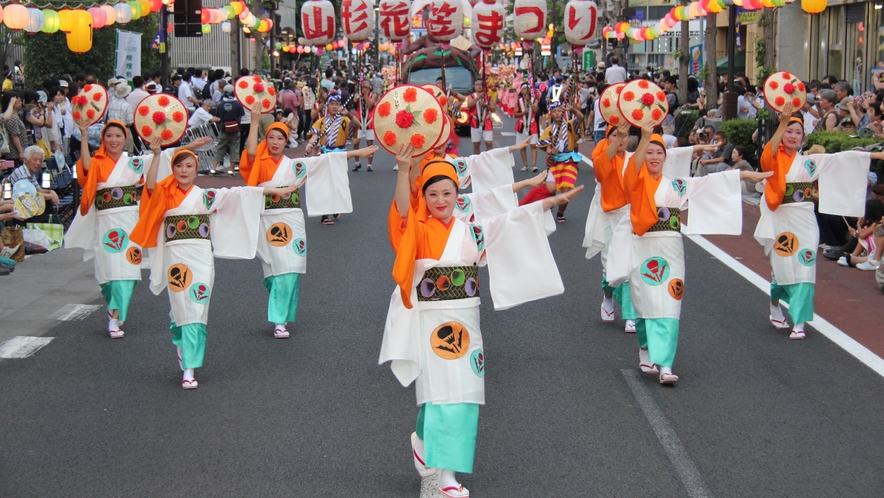 【山形・山形花笠まつり】東北四大祭りの一つで、山形市を代表する夏祭り。