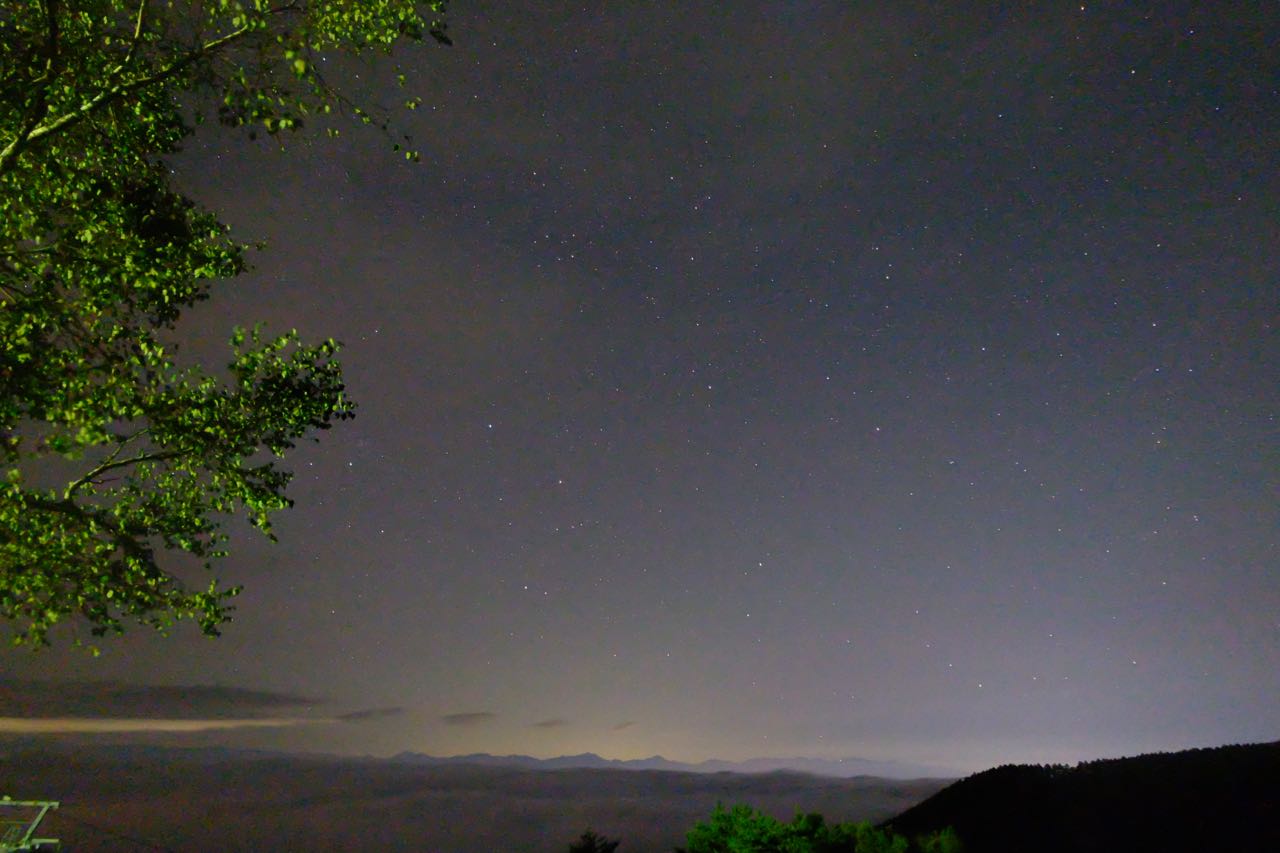 星空と夜景と