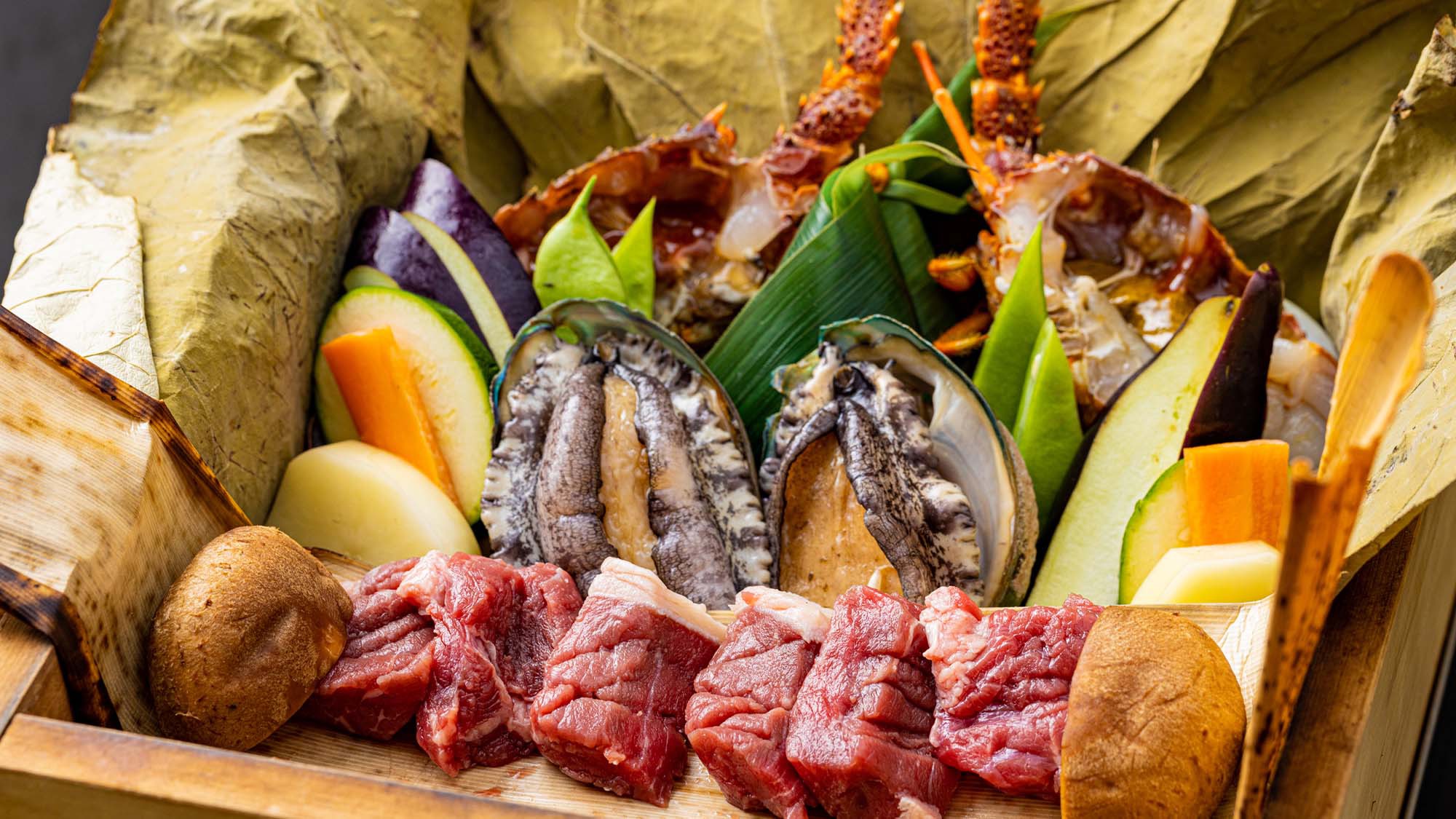 【旨わざ・伊豆会席】当館最上級の贅沢プラン！伊勢海老・鮑・牛肉・金目鯛姿煮のプレミアムメニュー