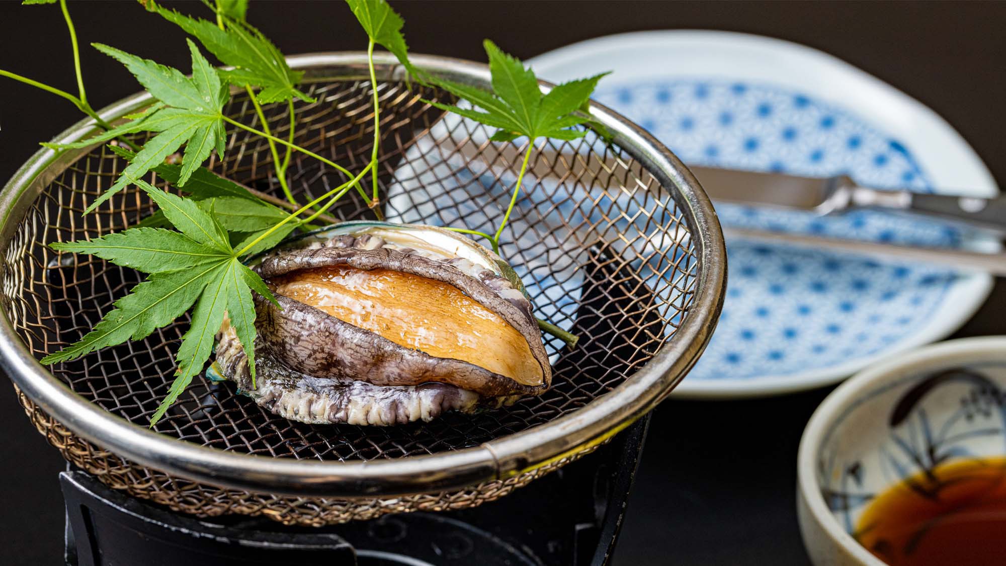 【5％OFF】【楽天スーパーSALE】【アワビ派】かね吉定番の「伊豆会席膳」＋アワビの踊り焼 