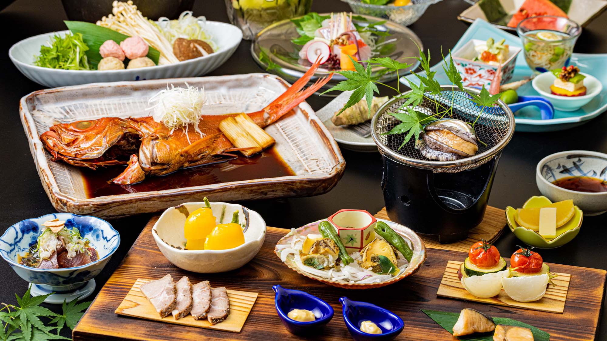 【5％OFF】【楽天スーパーSALE】【アワビ派】かね吉定番の「伊豆会席膳」＋アワビの踊り焼 