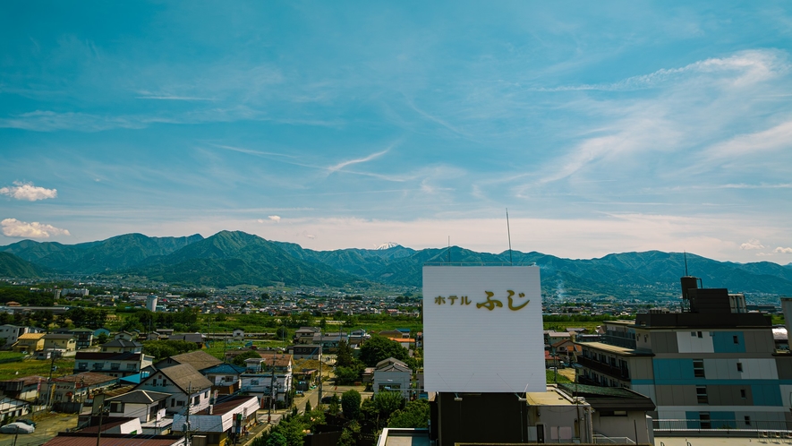 外観　看板が目印です