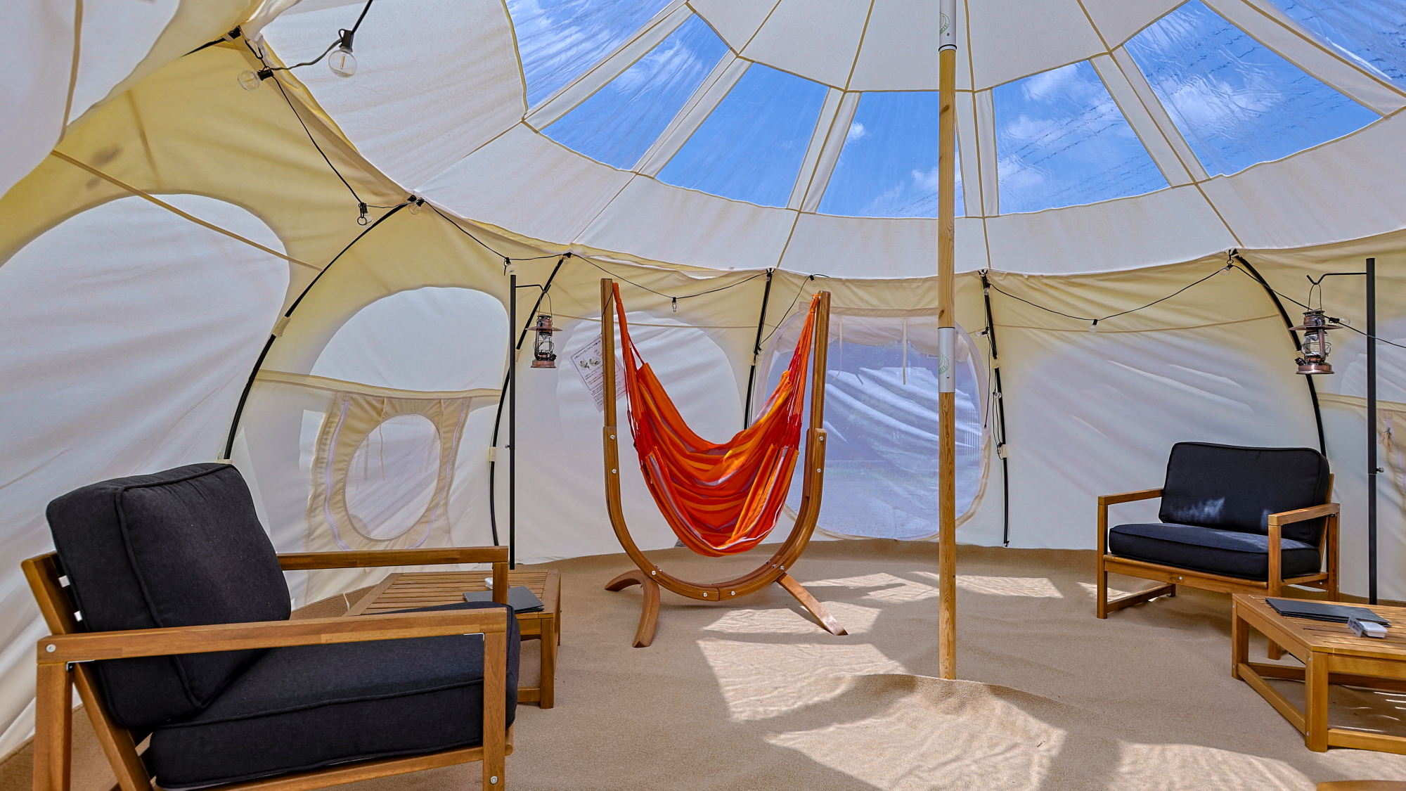 サウナマトカ　大きなテント内は休憩にご利用いただけます