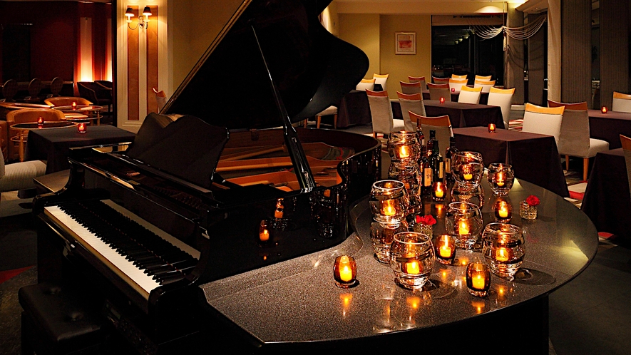 レストラン「エンジェルビュー」 JAZZピアノ＆ボーカル演奏する曜日もございます