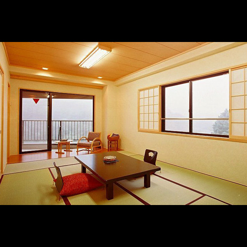 Second building guest room