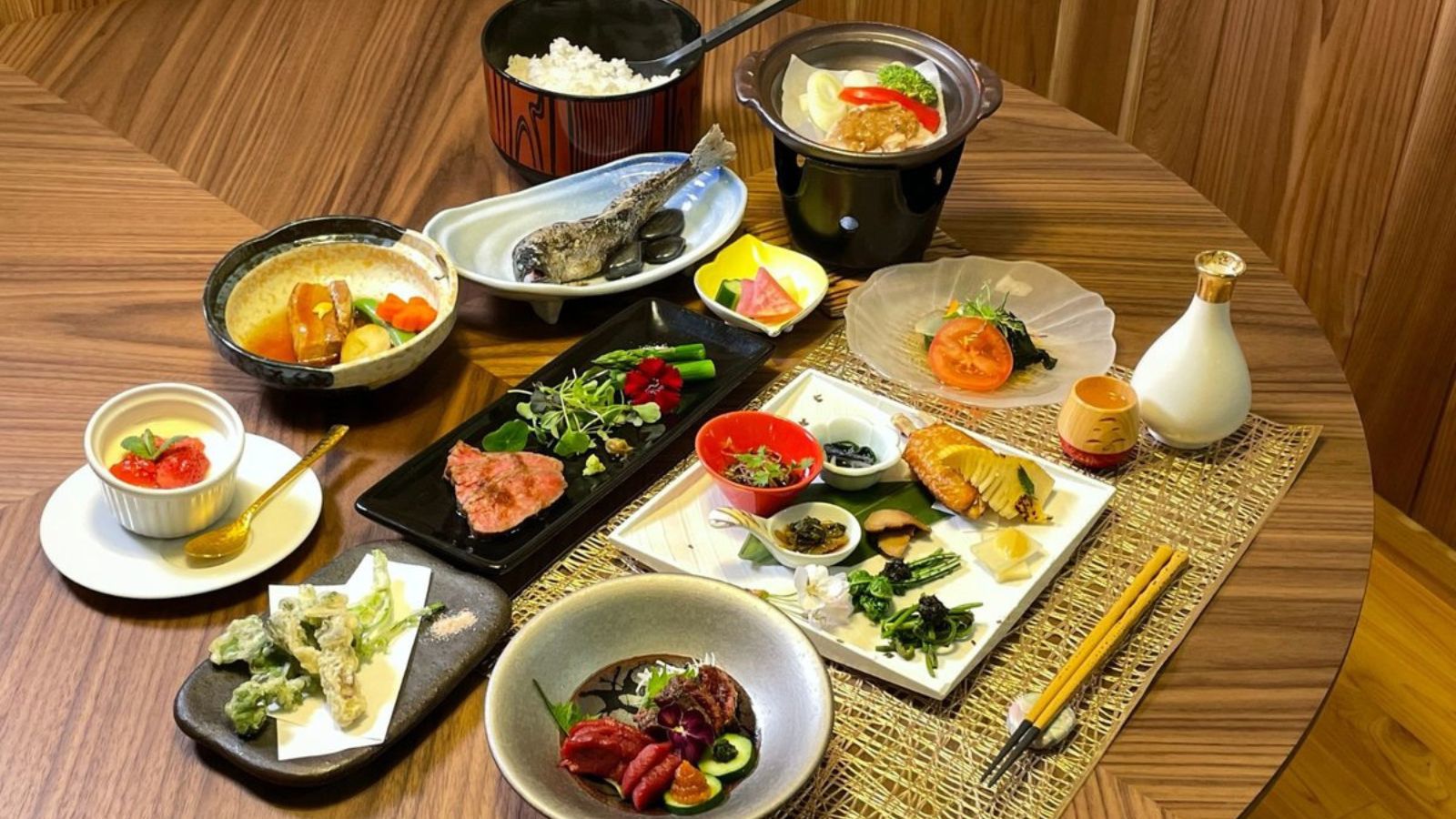 【4月の平日限定｜基本会席】福島の食材と安達太良酵母和牛を使用した郷土料理！〈1泊2食〉