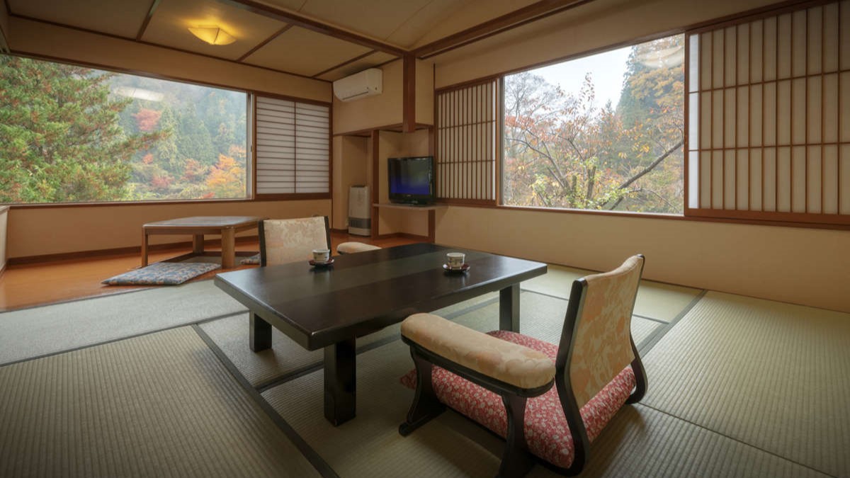 桜館２・３階