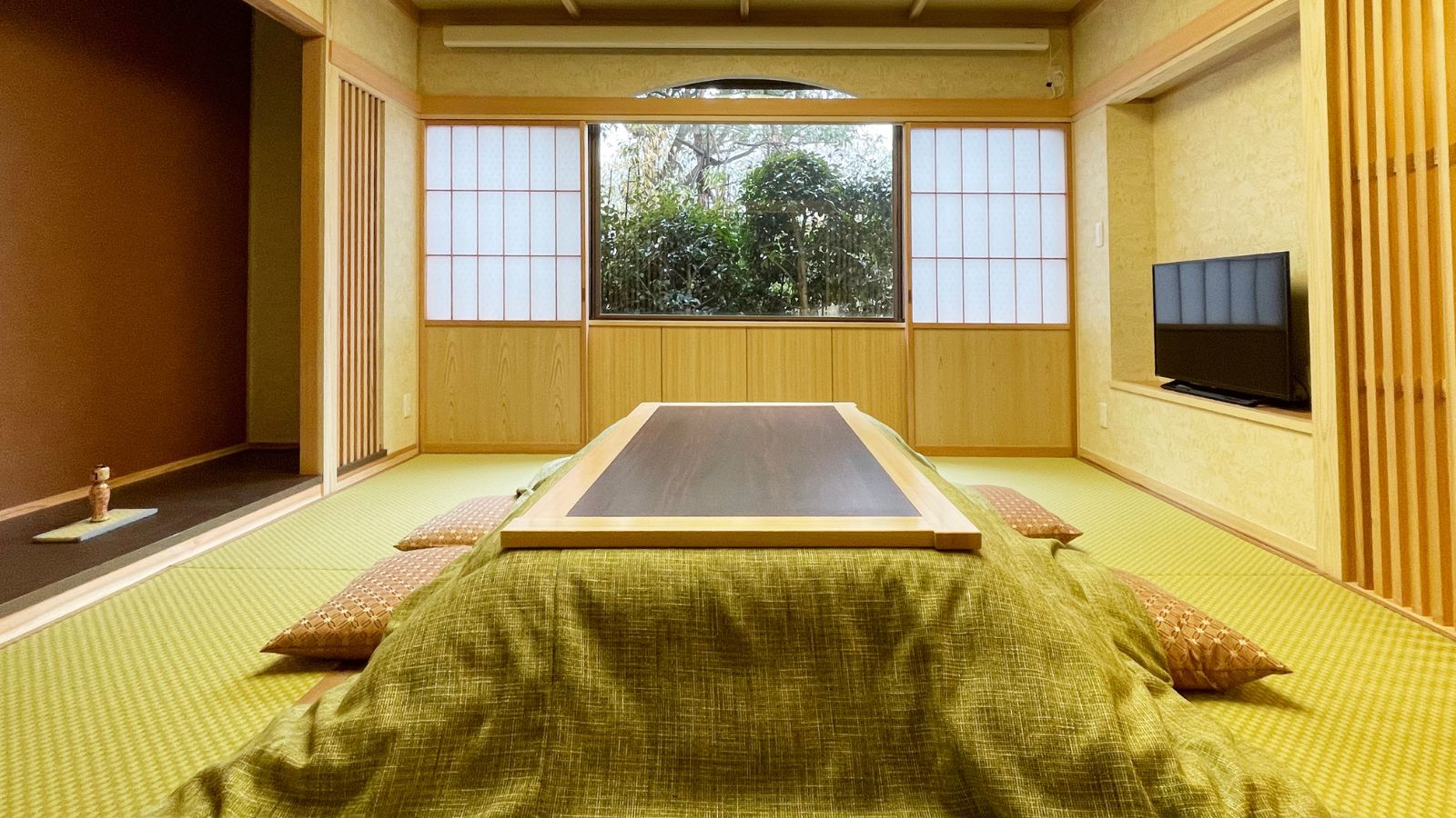 あかしや館１階