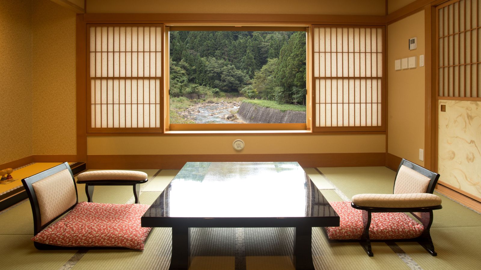 あかしや館2・3階