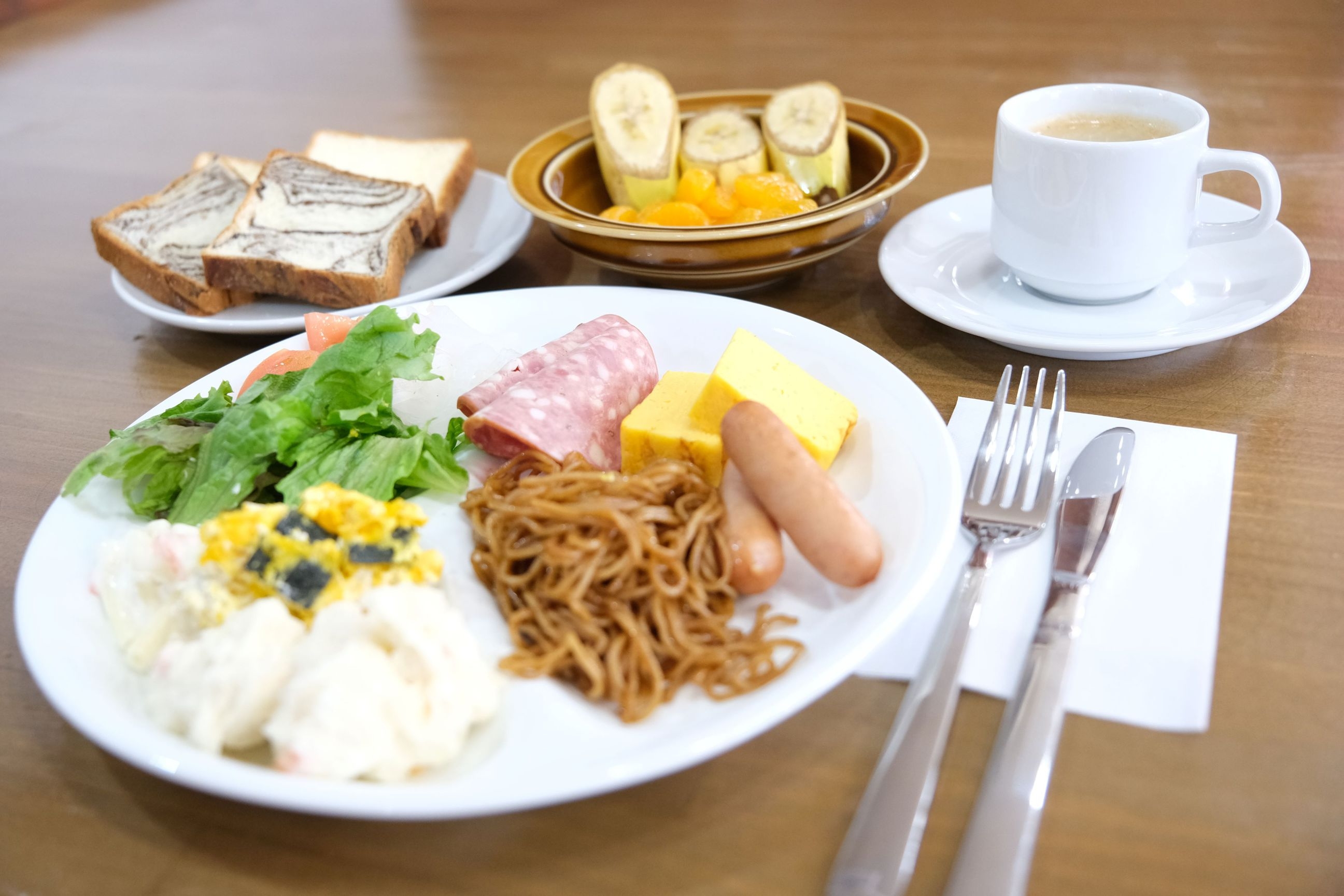 ★朝の元気は朝食から★【朝食付プラン】【駐車場無料】　＊送迎車(金曜夜〜月曜朝)運休