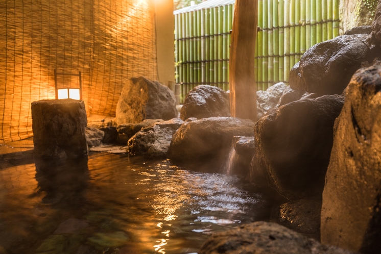 頼朝ゆかりの露天風呂