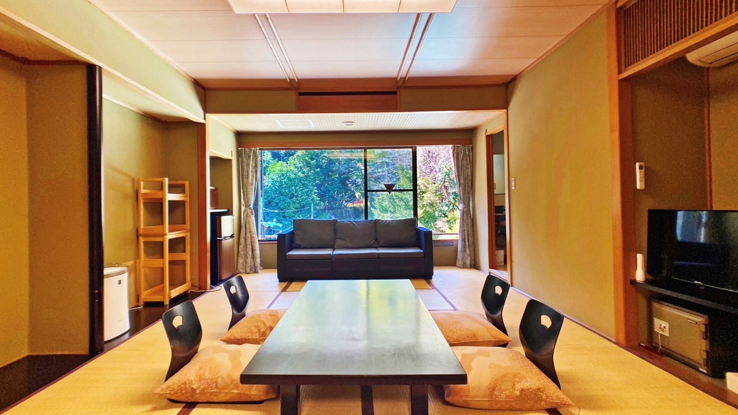 広々和室14畳+6畳二間続き（バス・トイレ付）禁煙