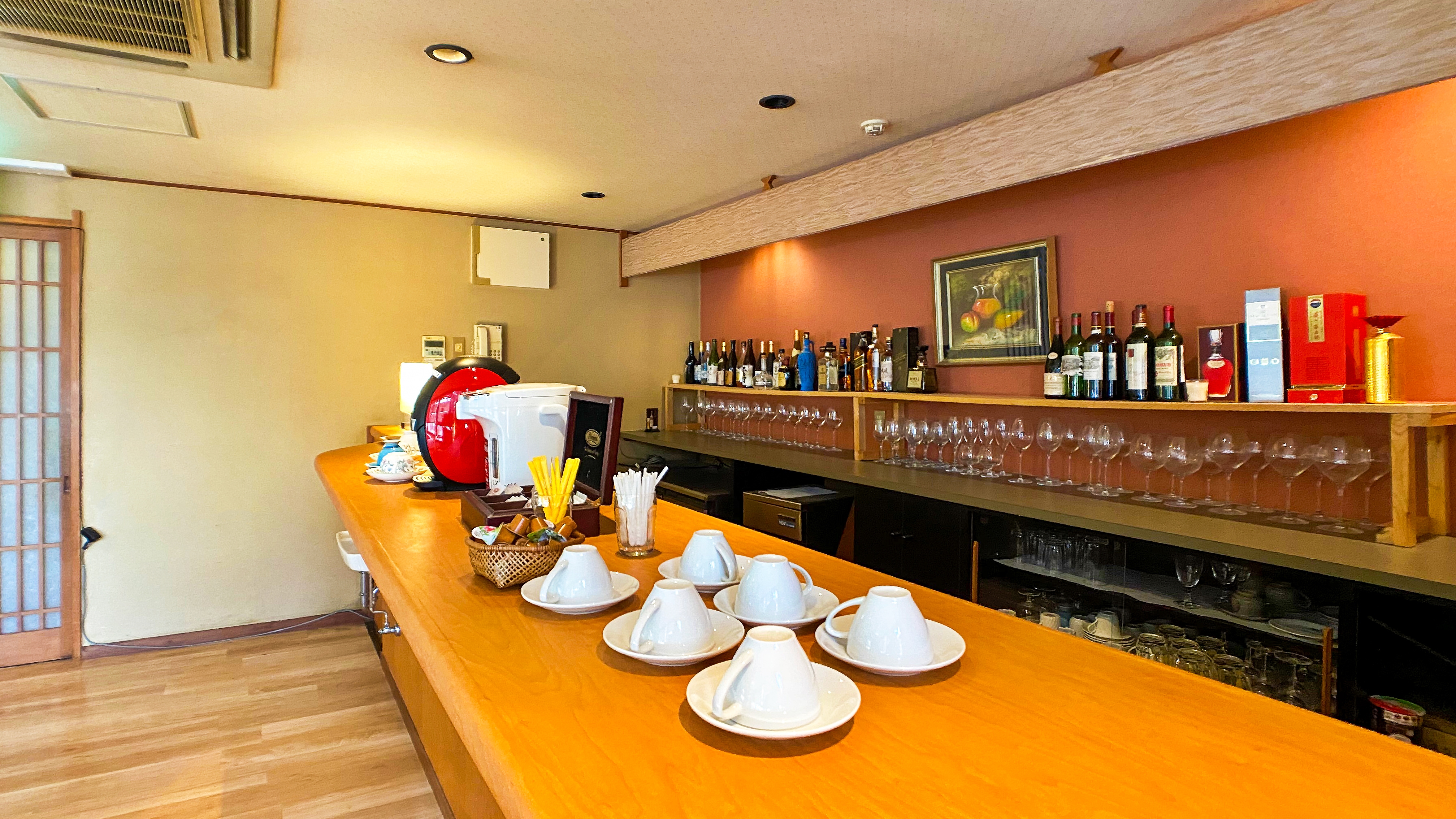 バーカウンター（ロビーラウンジ内）