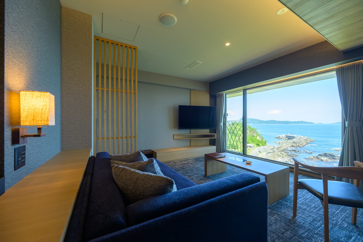 客室：洋室デラックス